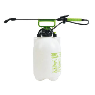 White och grön manual tryckspruta Yardsmith Tryckspruta 5L för städprodukter