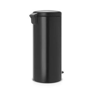 Svart Brabantia New Icon Pedalhink 30L i slitstarkt material med lock