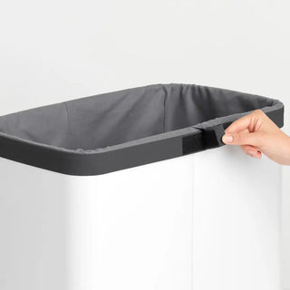 Bild av Brabantia Bo Tvättkorg Vit 60L med avtagbar mörkgrå liner för tvätten