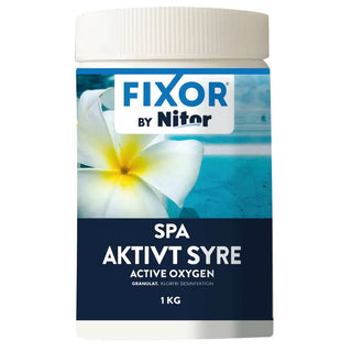 Vit plastbehållare med granulat av aktivt syre för spa.