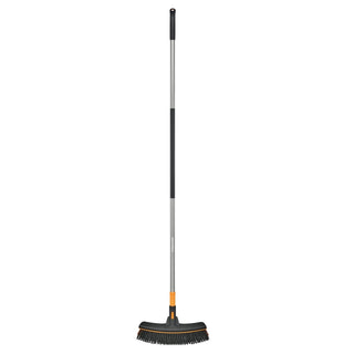 Fiskars Gårdskvast Ergonomic - CleanNest