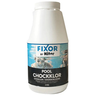Vit flaska med klor för poolchock.
