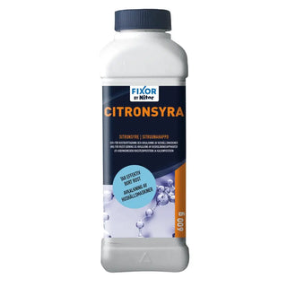 Vit plastflaska med citronsyra med blå etikett.