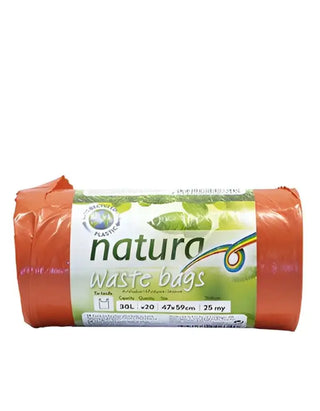 Rull med orange avfallspåsar av återvunnen plast.