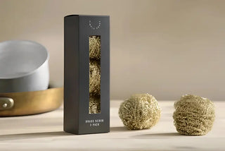 SIMPLE GOODS Brass Scrub 3-pack i svart box med ren mässing städprodukter