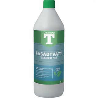 En vit plastflaska med grönt lock som innehåller en rengöringslösning för fasader.