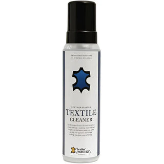 En vit sprayflaska med Leather Master Textile Cleaner med svart lock.