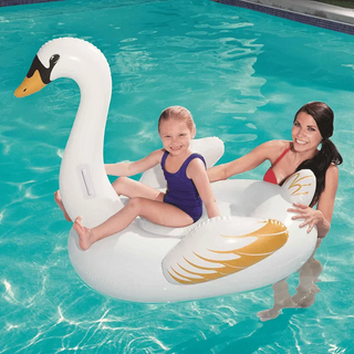 Swan flytleksak 1.22m i pool med barn och vuxen, utrustad med slitstarka handtag och säker vinyl för trygg vattenlek.